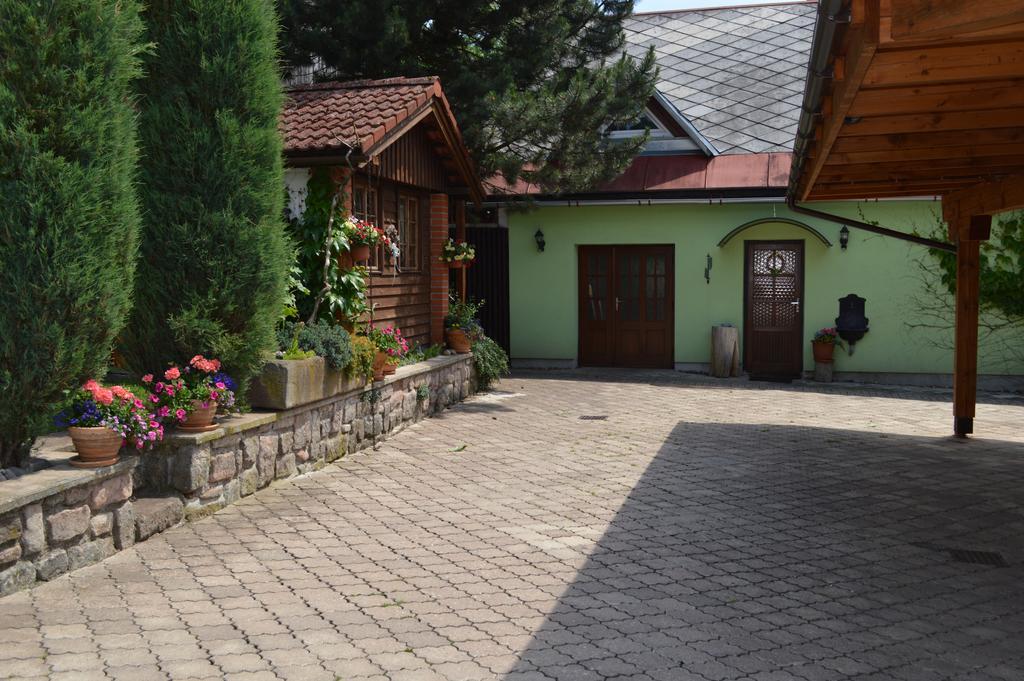 Apartmany Dana Horni Branna Exterior foto